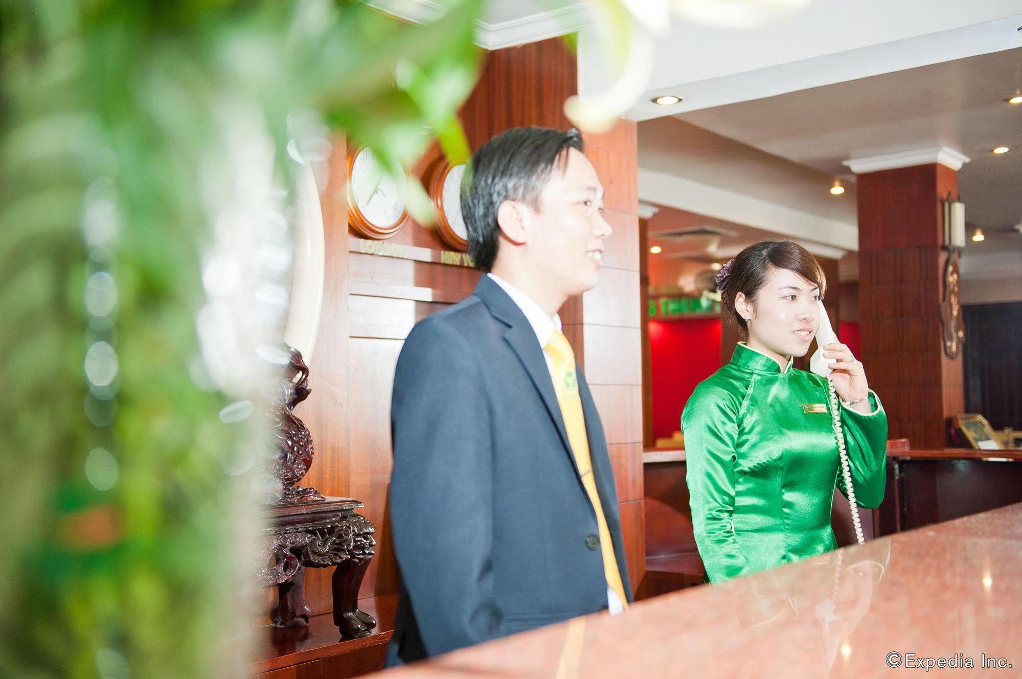 孟坦比涅酒店 荣市 外观 照片